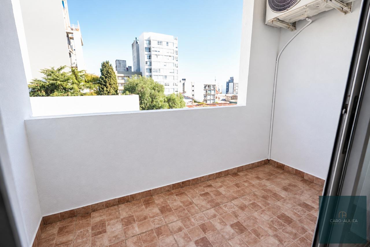 Foto de Departamento de un dorimorio con balcon a la venta, La Plata, imagen 5