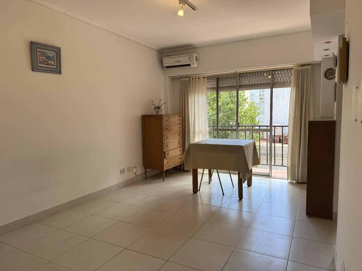 Foto de Departamento de 1 ambiente al frente con balcón saliente, imagen 2