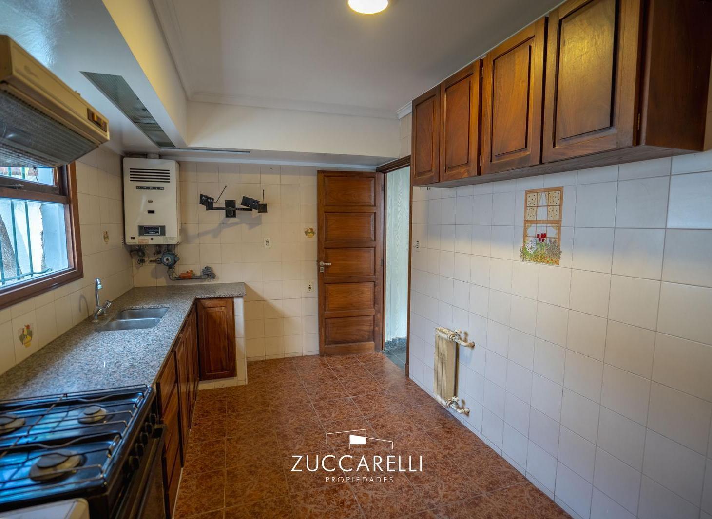 Foto de Casa de 3 ambientes con quincho y garage, imagen 4