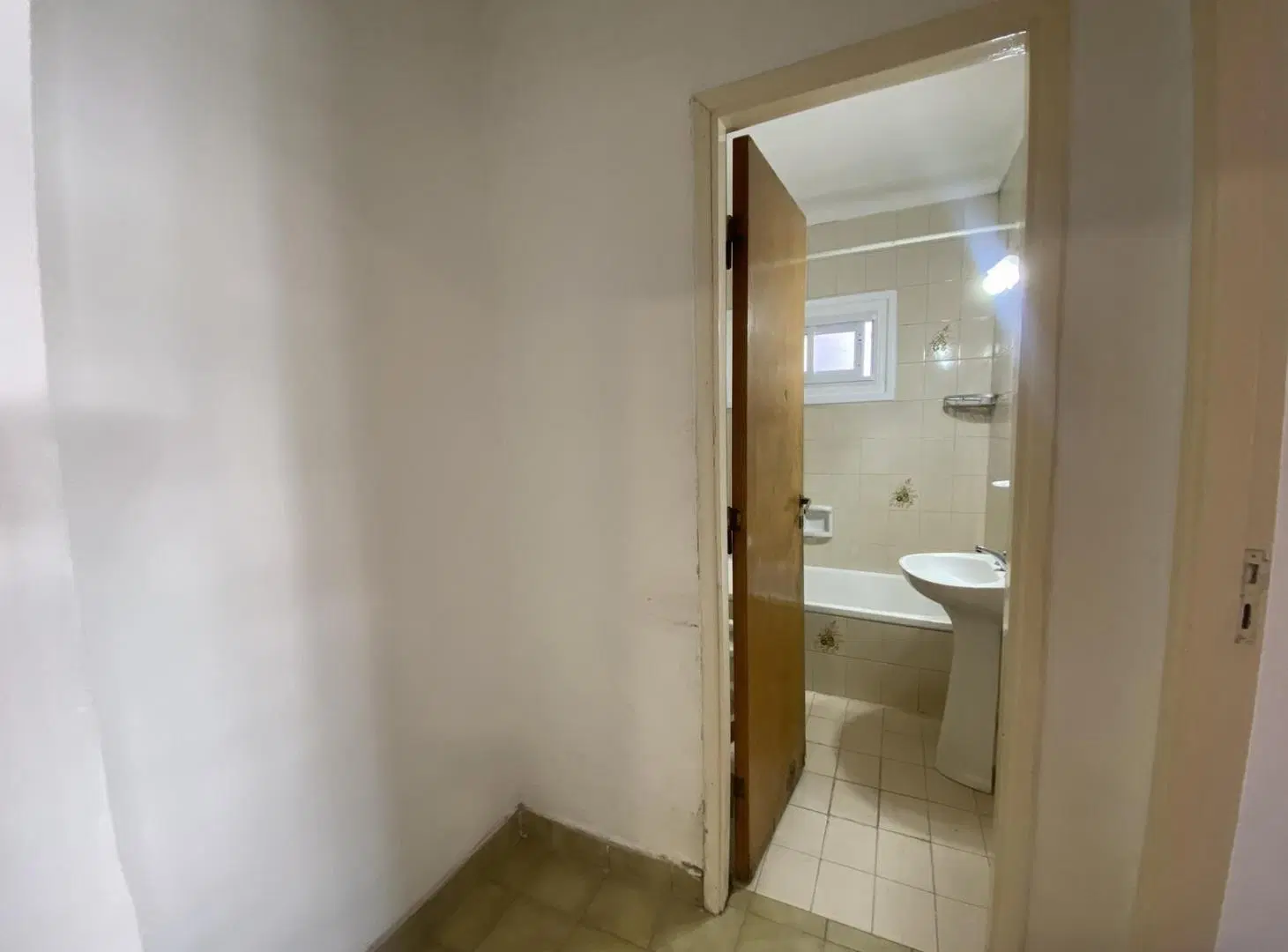 Alquiler 24 meses departamento de 2 ambientes al frente con balcon saliente 5