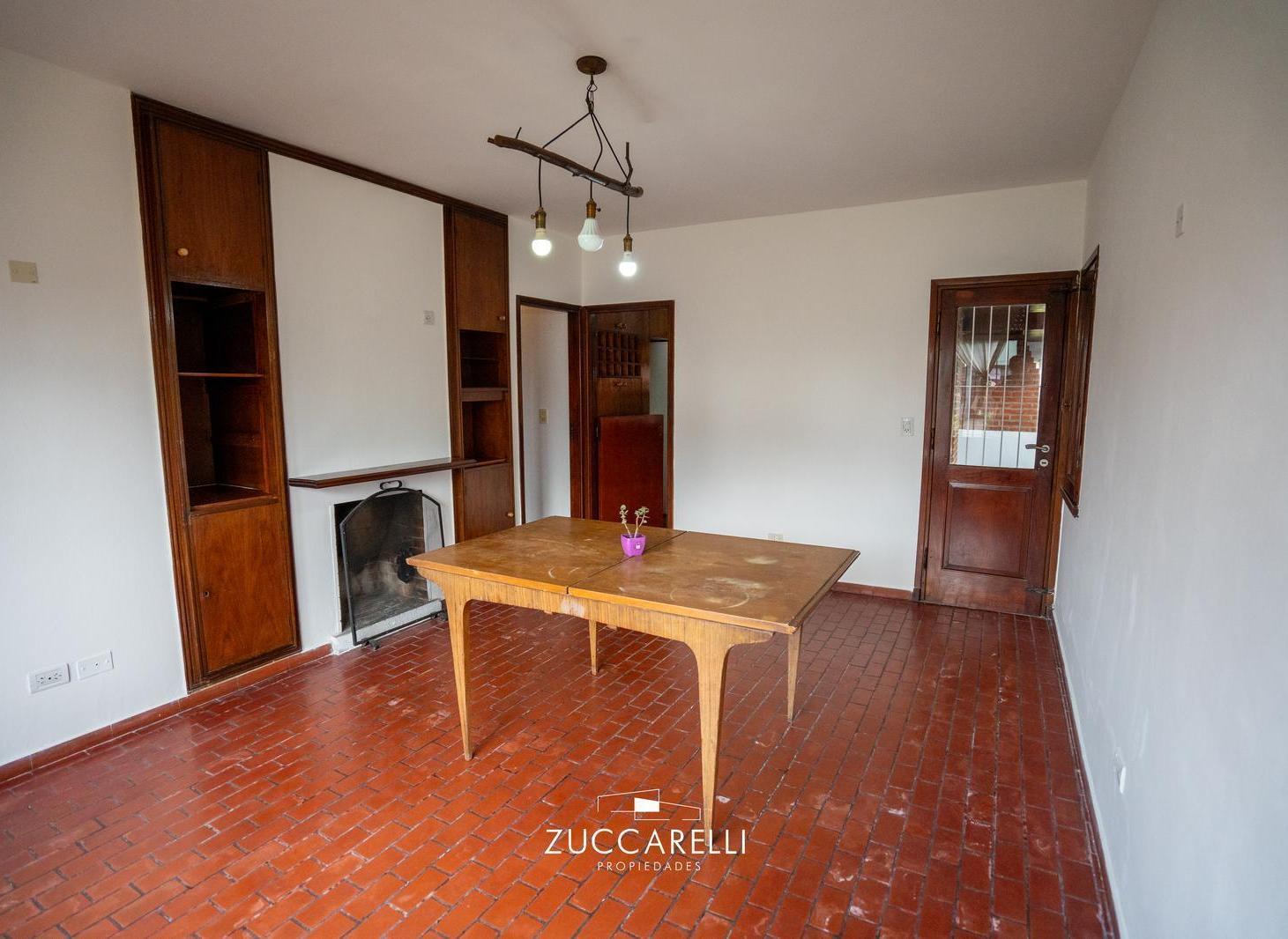 Foto de Casa de 3 ambientes , garage quincho y parque, imagen 5