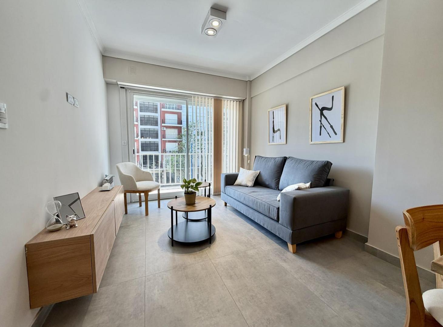 Foto de En venta Departamento 3 ambientes a la calle con balcón saliente, imagen 3