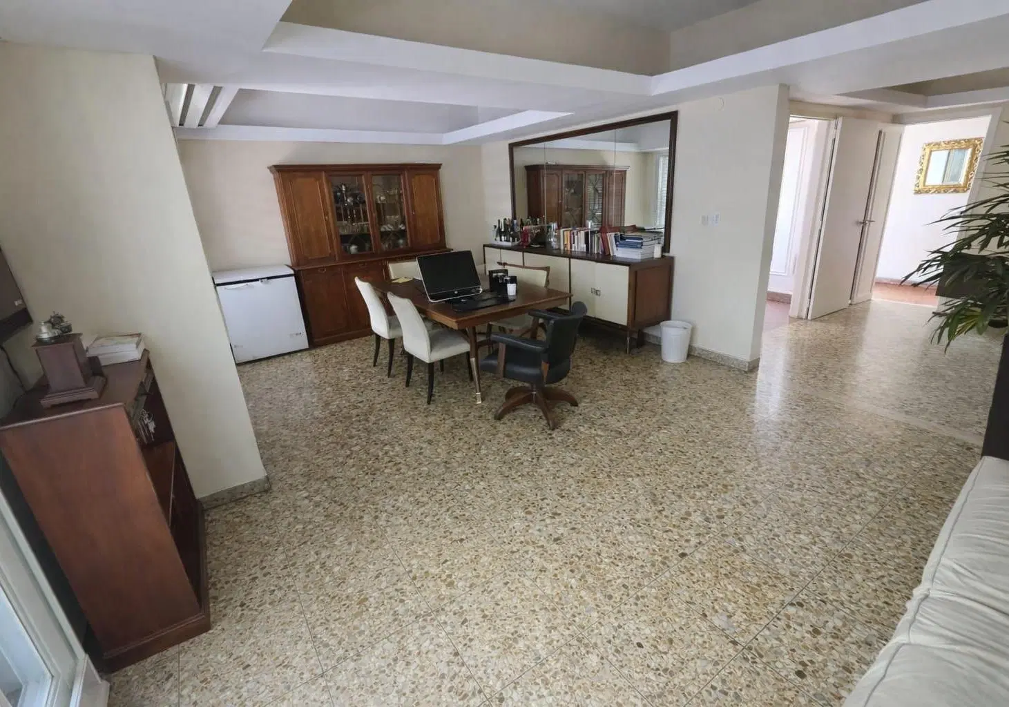 Casa 6 Ambientes con Cocheras en Balvanera - Excelente Ubicacion !!! 3