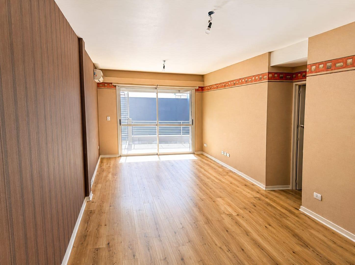 Foto de Semi piso de 4 ambientes con cochera y baulera / con piscina, solarium, imagen 1