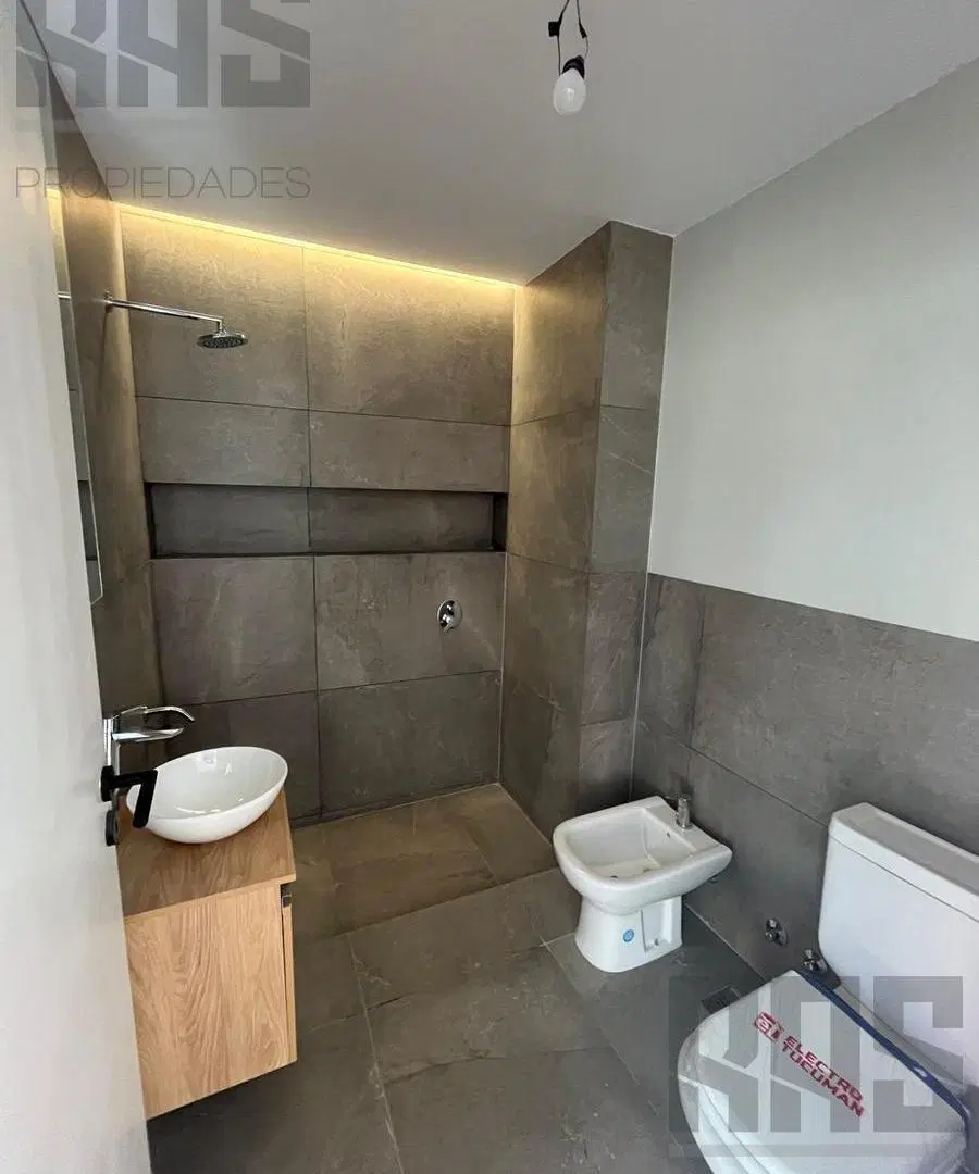 EXCELENTE PH 3 AMB A ESTRENAR CON PATIO 4