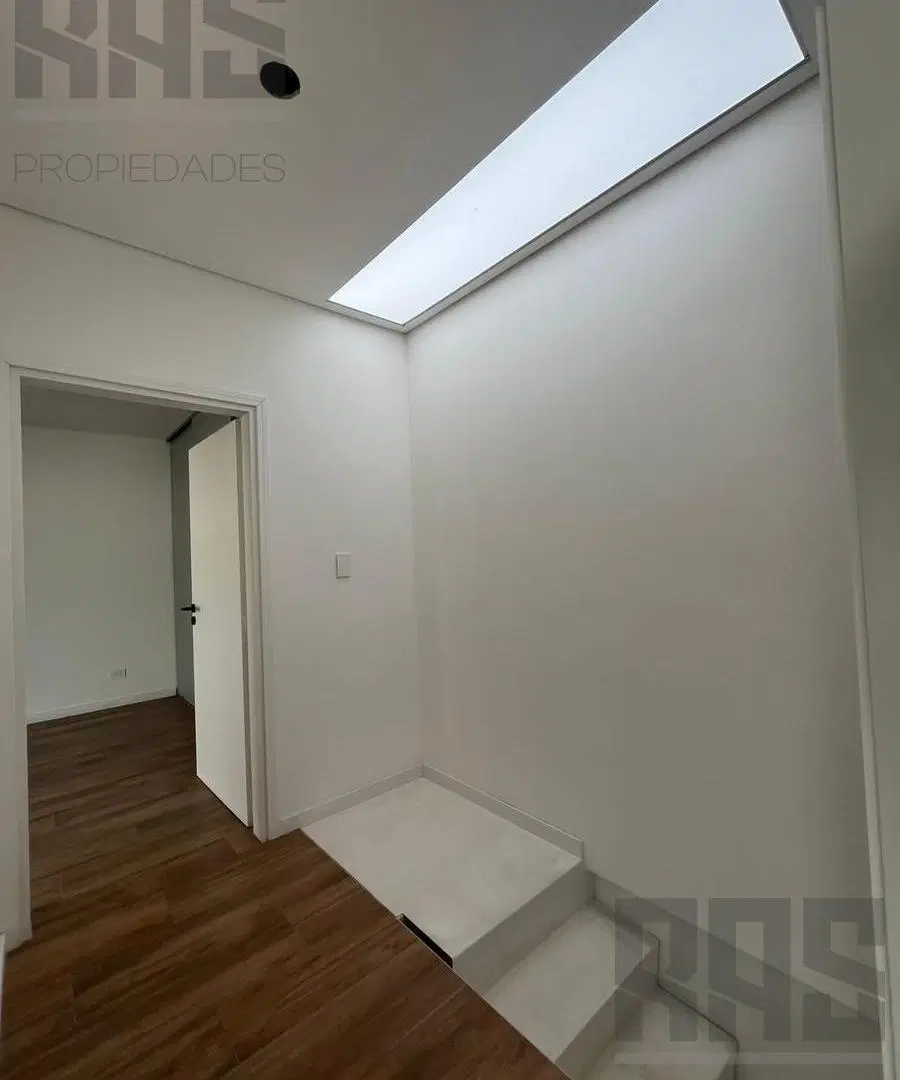 EXCELENTE PH 3 AMB A ESTRENAR CON PATIO 1