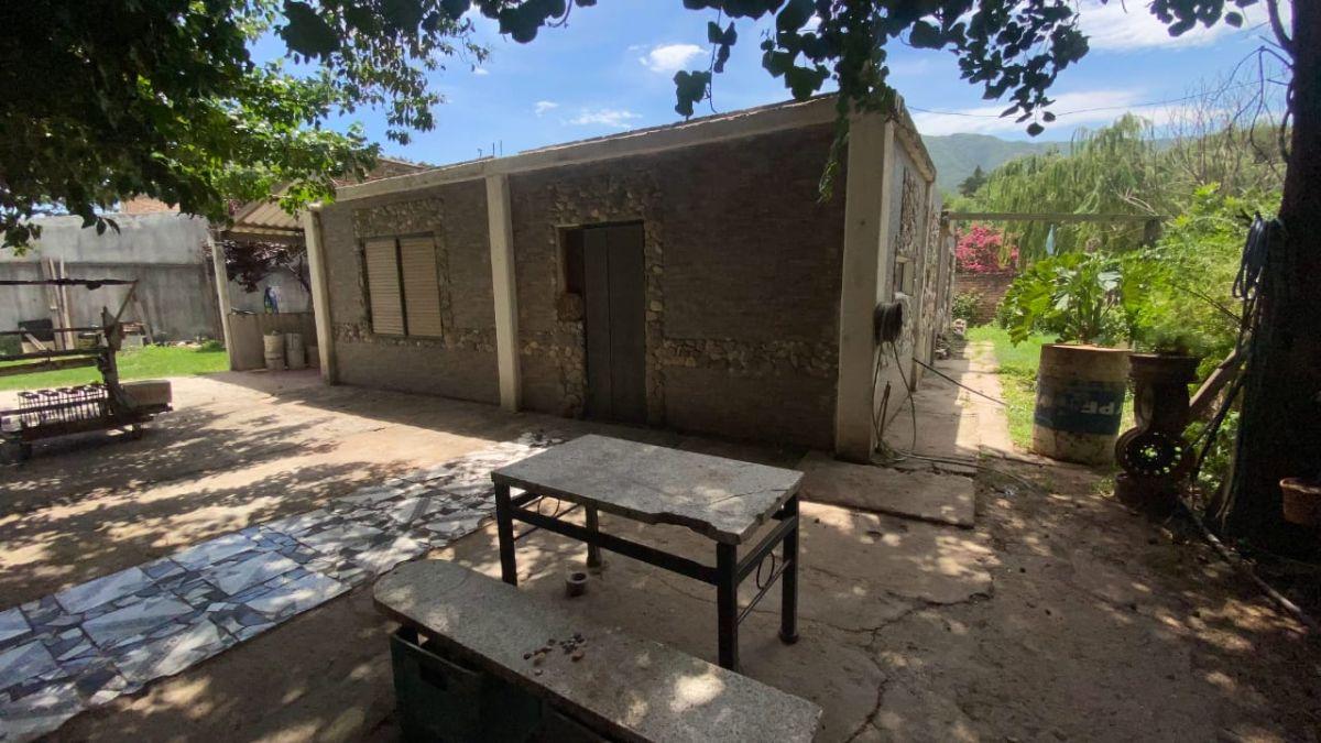 alquiler casa 6 personas,3 dormitorios a 5 cuadras del rio