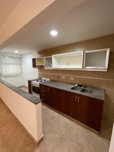 Foto de Departamento en Alquiler en Lomas de Zamora, G.B.A. Zona Sur, Argentina, imagen 2