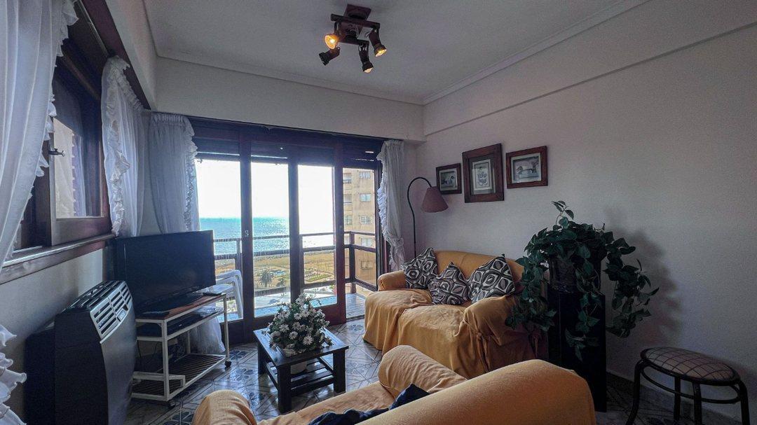 VENTA DEPARTAMENTO 2 AMBIENTES VARESE VISTA AL MAR BALCON Y COCHERA