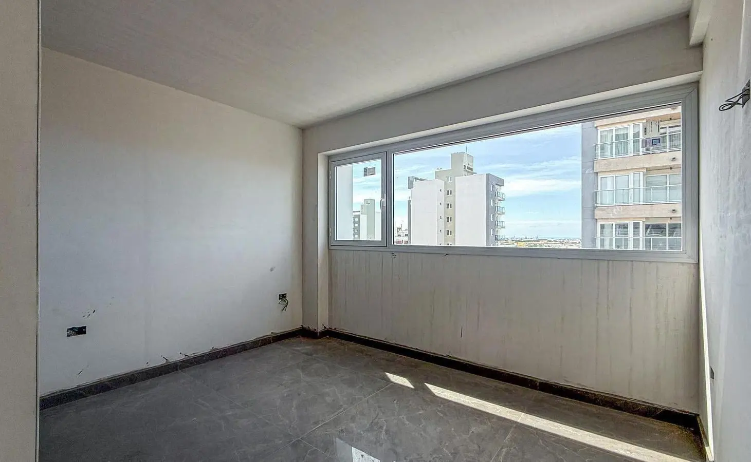 Dpto 2 amb en venta amoblado con cochera - ISASUR IV Punta Mogotes 4