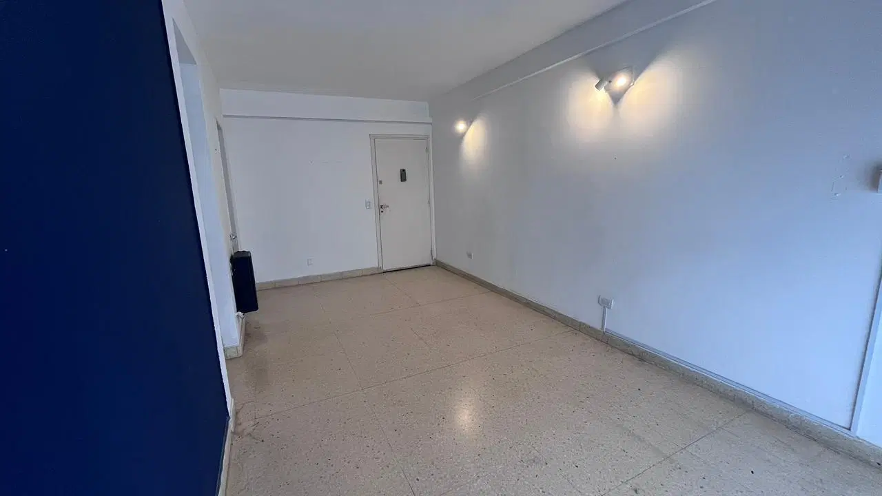 ALQUILER DEPARTAMENTO 2 AMBIENTES MACROCENTRO AL FRENTE CON BALCÓN SIN EXPENSAS 1