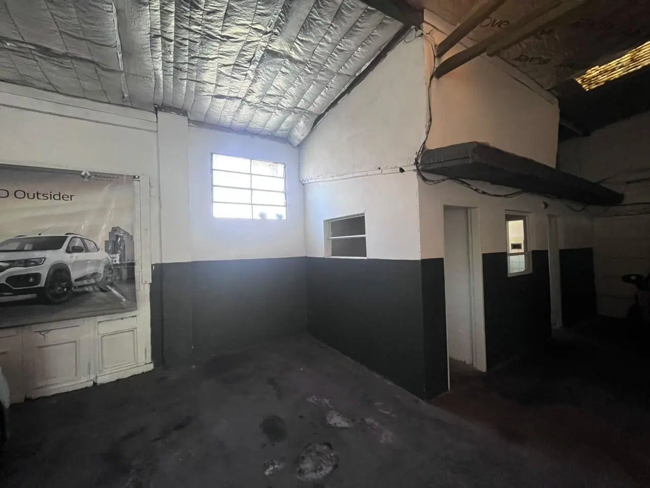 Venta Galpón en barrio Caisamar con gran parque 5
