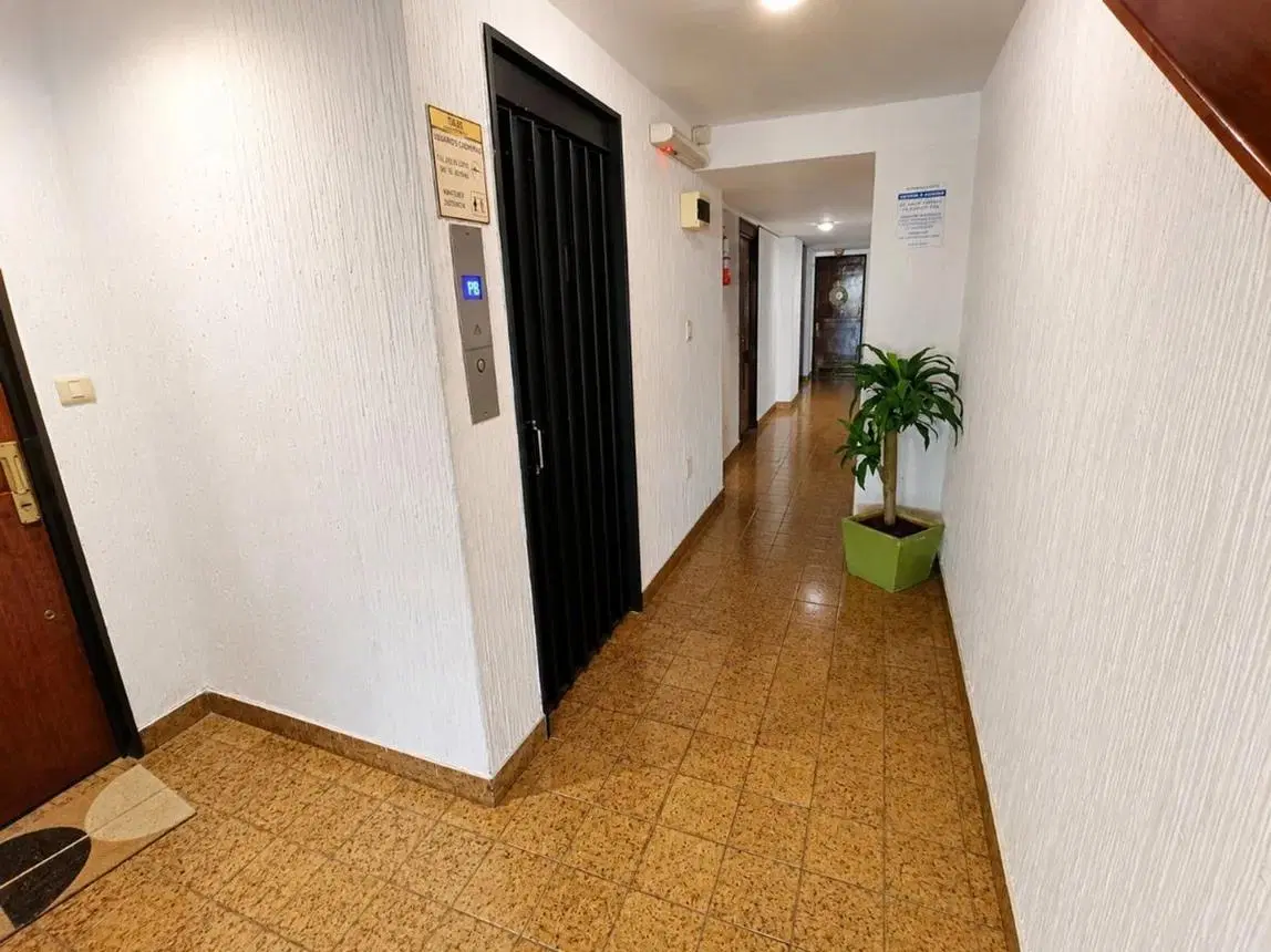 Dpto 2 amb en venta con patio y cochera Punta Mogotes 8