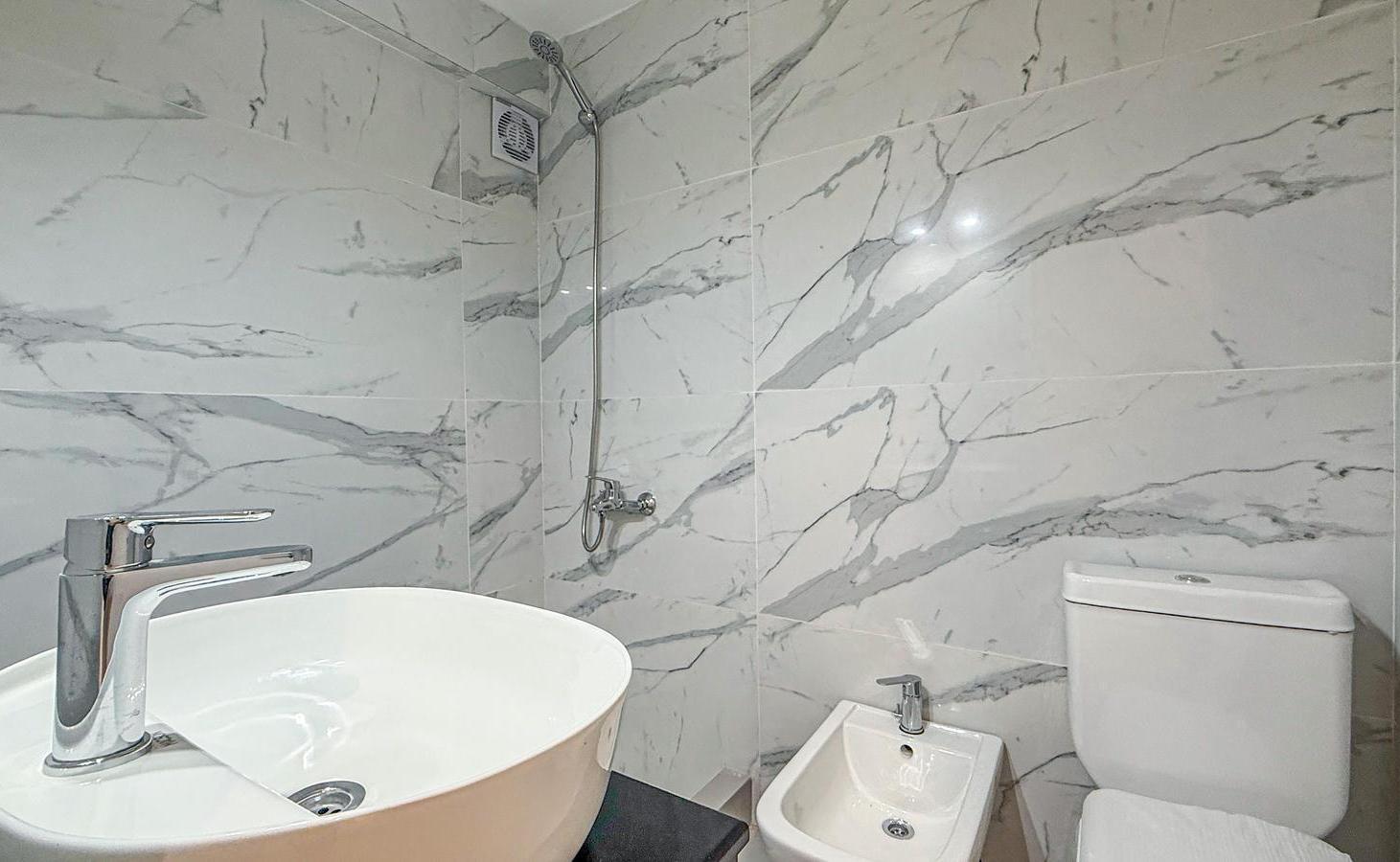 Foto de Venta Departamento 4 ambientes Cochera La Perla, imagen 5