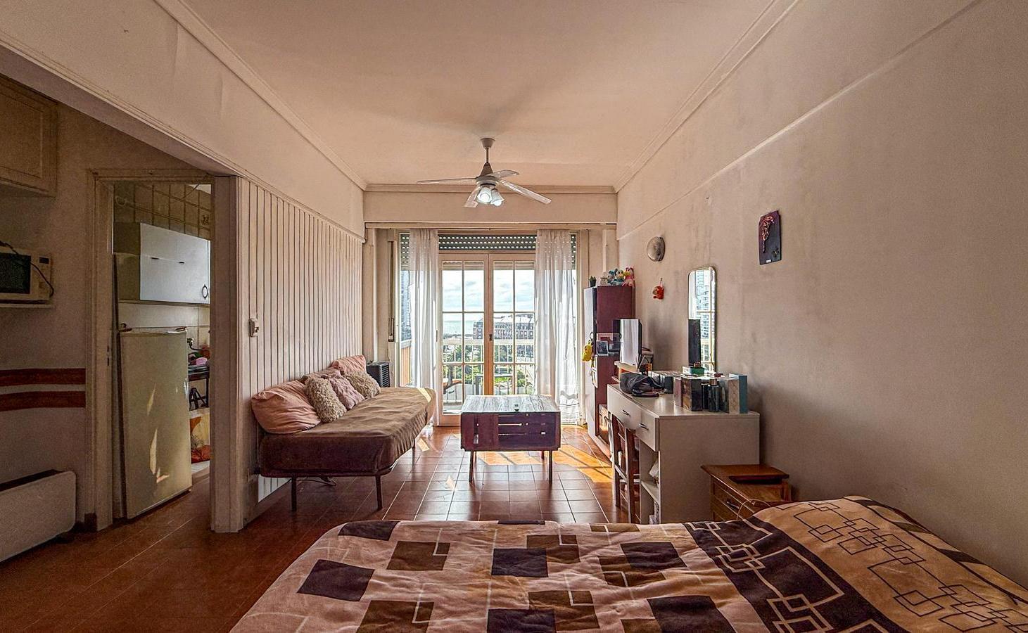 Foto de Dpto monoambiente en venta con balcón saliente vista a plaza colón, imagen 1