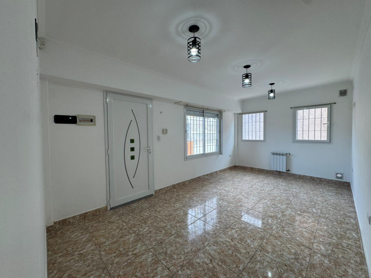 Foto de Dpto PH 3 amb en alquiler independiente con lavadero y patio, imagen 3