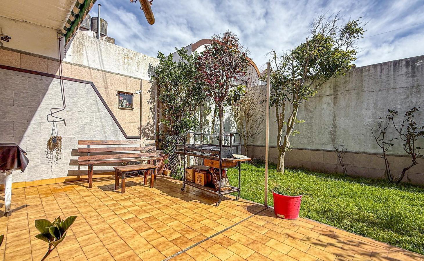 Foto de Venta Casa 3 ambientes Parque Quincho Garage Pompeya, imagen 5