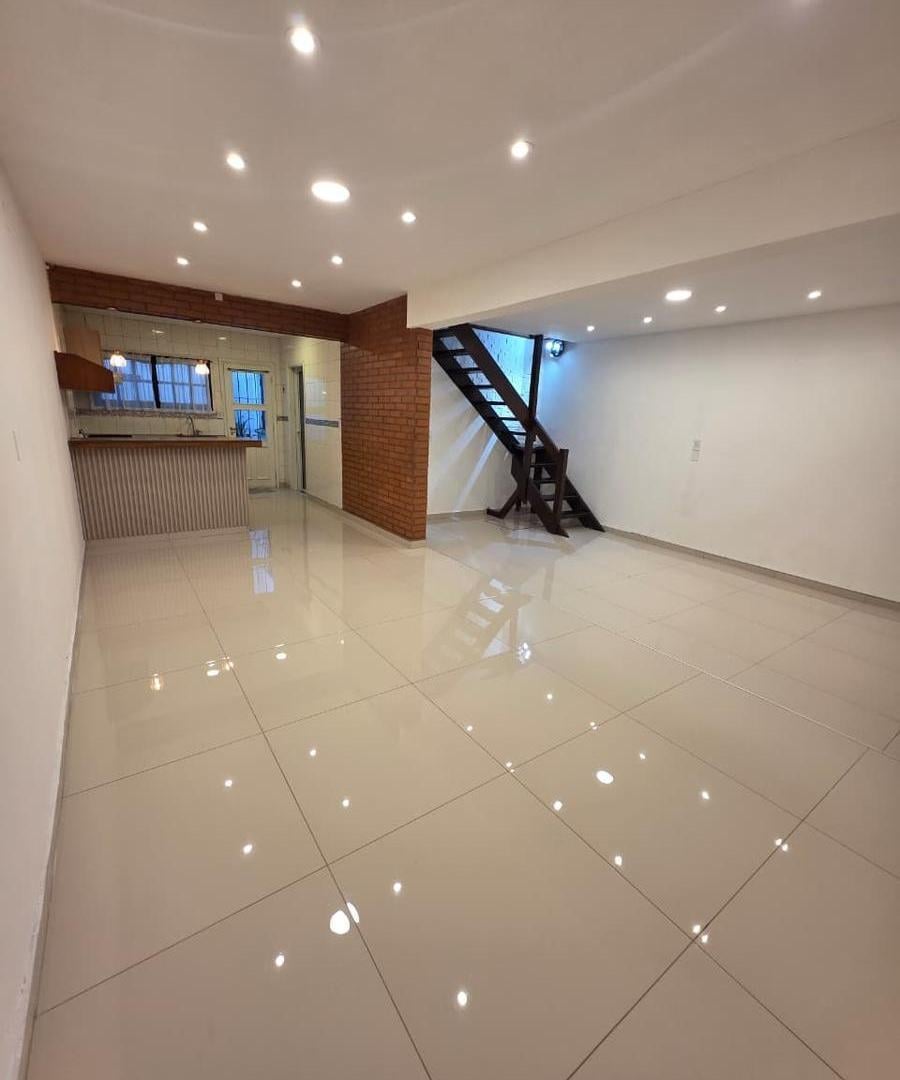 Foto de Casa 5 amb en alquiler en Parque Luro, imagen 5