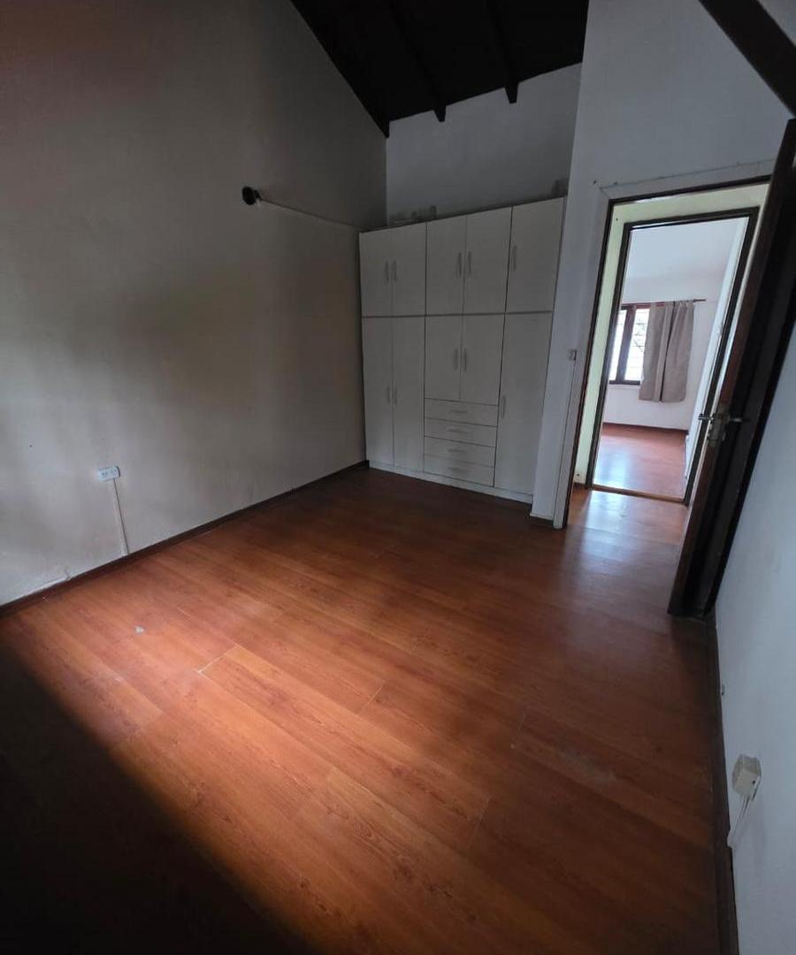 Foto de Casa 5 amb en alquiler en Parque Luro, imagen 3