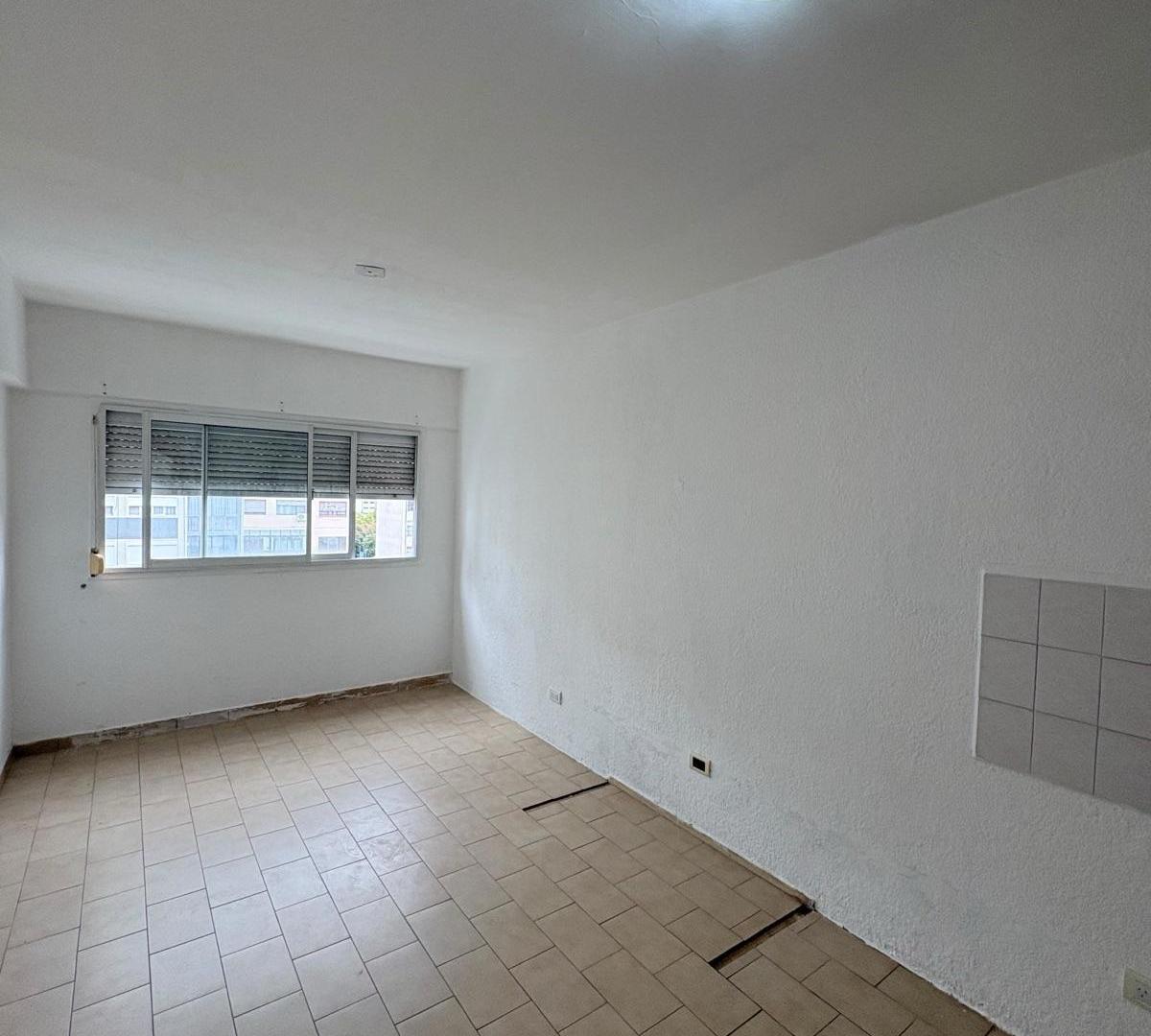 Foto de Alquiler 24 meses departamento monoambiente en Plaza Mitre, imagen 2