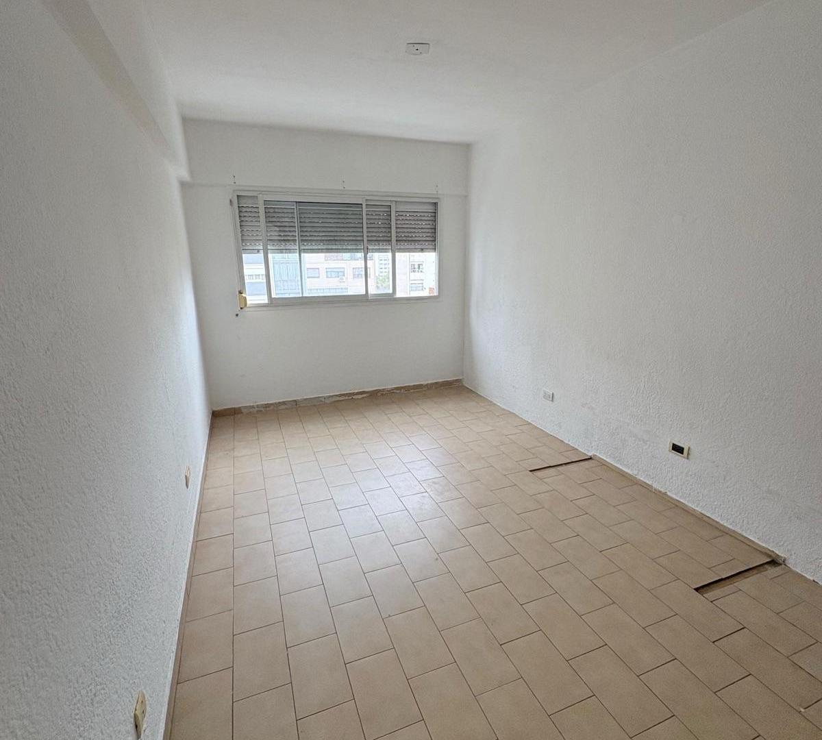 Foto de Alquiler 24 meses departamento monoambiente en Plaza Mitre, imagen 1