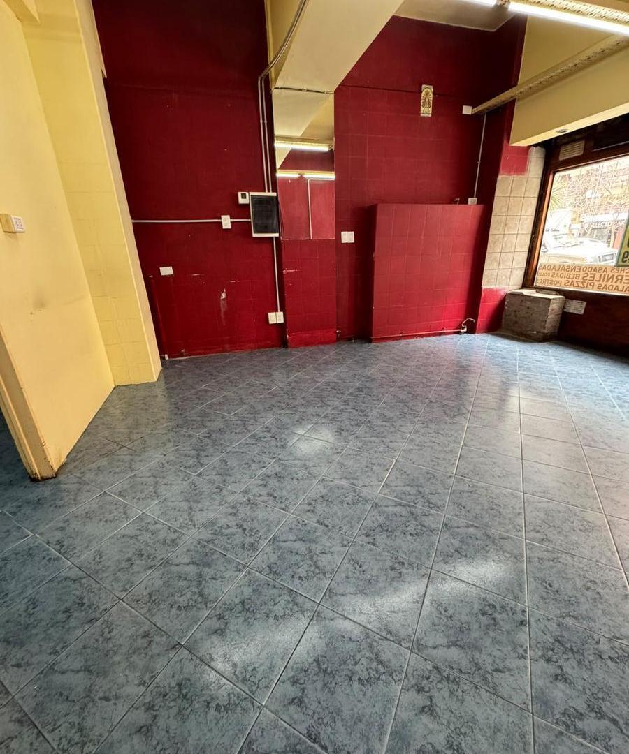 Foto de Local comercial en venta 58 m² La Perla, imagen 1