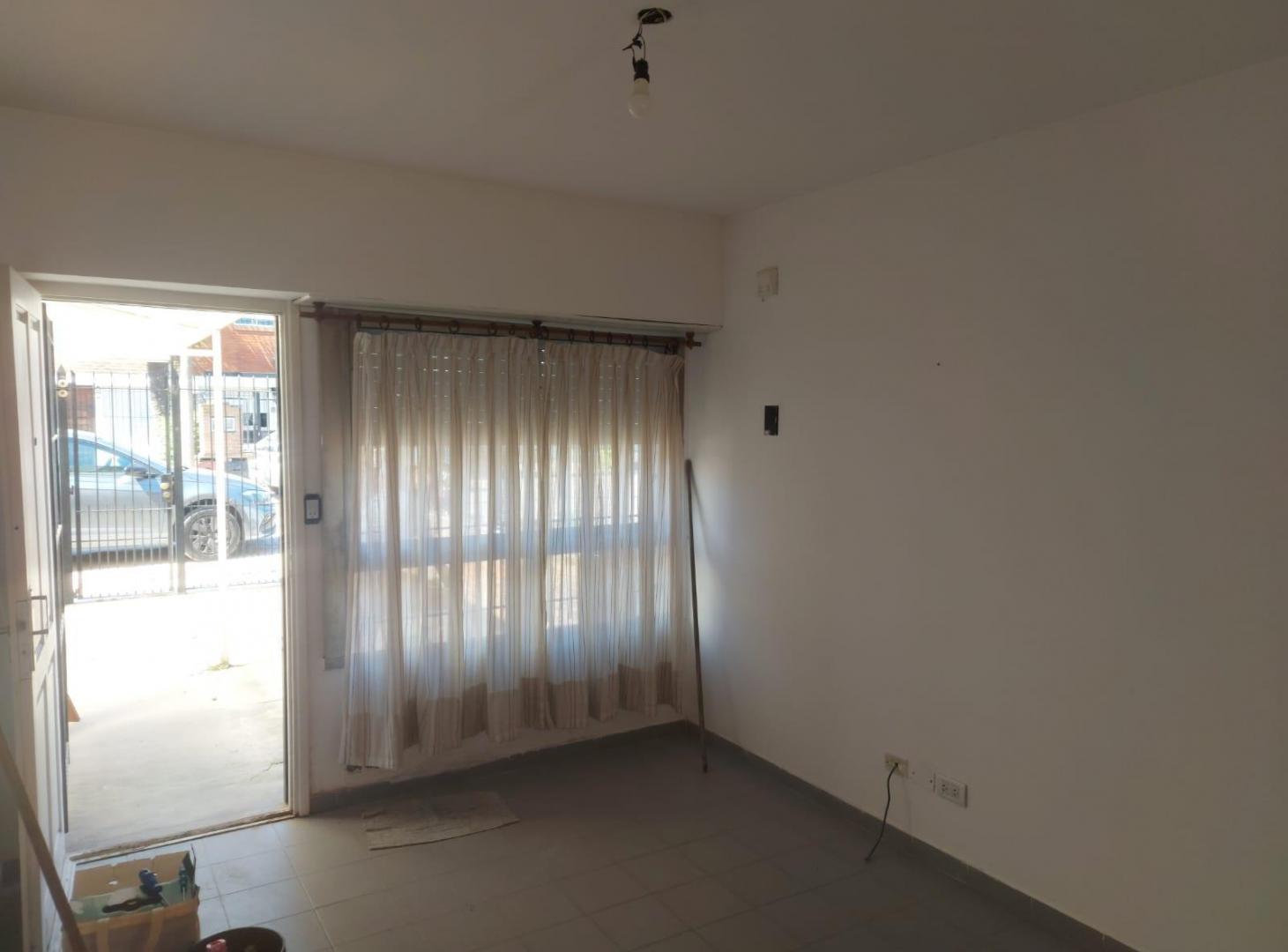 Foto de Venta duplex PH 3 ambientes en dos plantas, imagen 3