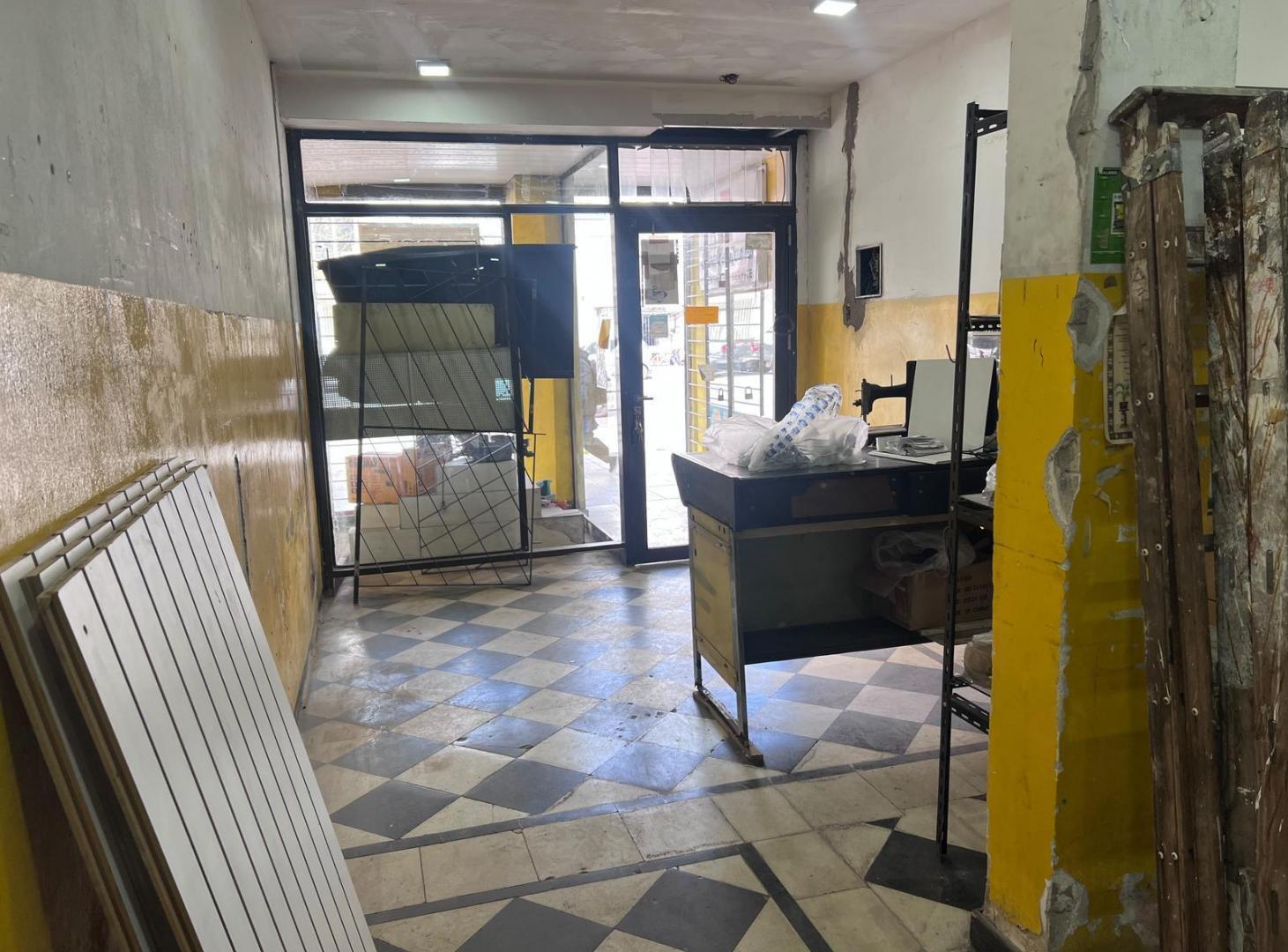 Foto de Alquiler Local Comercial a la calle Zona Centro, imagen 2