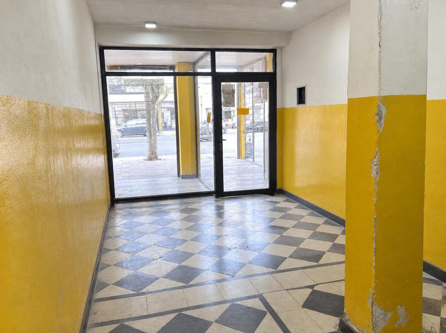 Foto de Alquiler Local Comercial a la calle Zona Centro, imagen 1