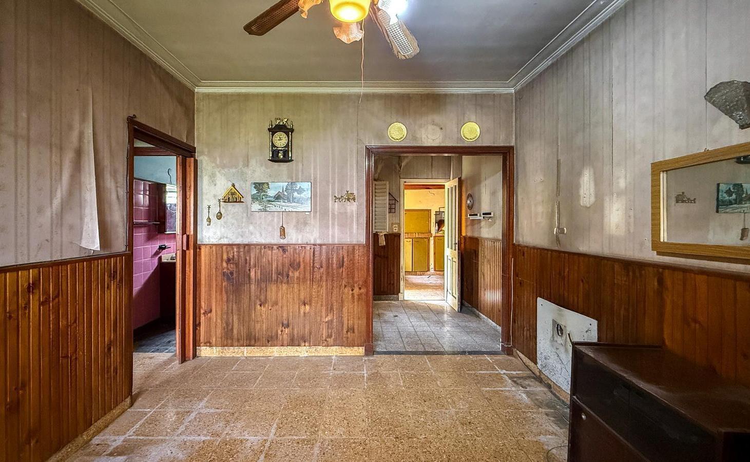 Foto de Chalet 3 amb a reciclar en venta con dpto 2 amb patio jardin quincho, imagen 1