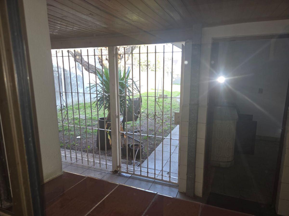 Foto de ¡ALQUILER IMPERDIBLE EN MONTE GRANDE!, imagen 2