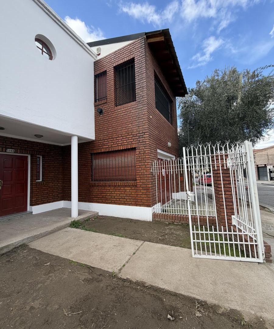 Foto de Venta de Casa en Barrio Santa Genoveva de Neuquén, imagen 4