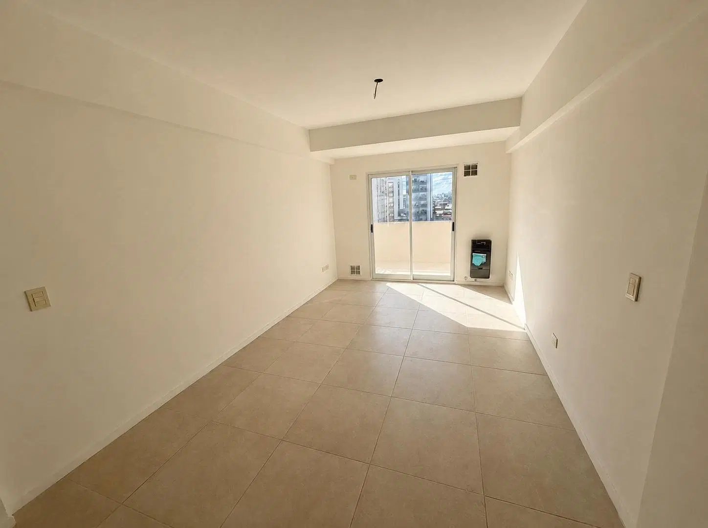 ALQUILER HERMOSO 2 AMBIENTES AMPLIO MUY LUMINOSO CON BALCON - *POSIBILIDAD DE CONVERTIRLO EN 3 AMB* 2