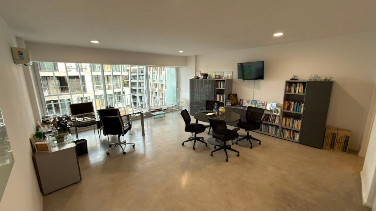 Foto de EXCELENTE OFICINA CON O SIN MUEBLES - COCHERA CUBIERTA FIJA, imagen 5