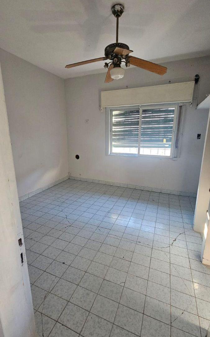Foto de VENDO CASA DE 3 AMBIENTES EN CALLE SOLIS 725- TRISTAN SUAREZ, imagen 3
