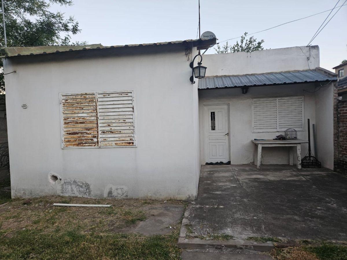 Foto de VENDO CASA DE 2 AMBIENTES PLENO CENTRO DE TRISTAN SUAREZ, imagen 2