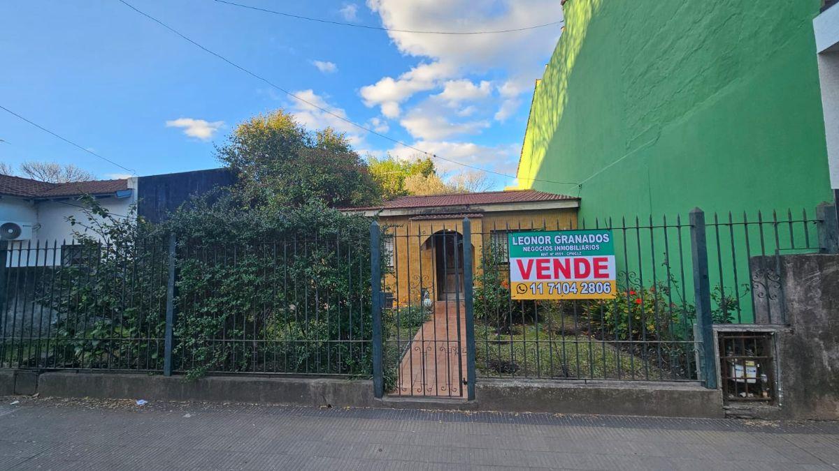 Foto de VENDO CASA DE 3 AMB EN GADDINI 332, TRISTAN SUAREZ, CENTRO COMERCIAL, imagen 4