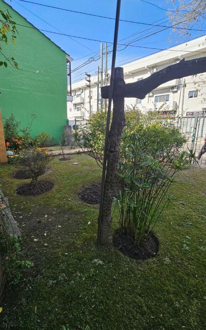 Foto de VENDO CASA DE 3 AMB EN GADDINI 332, TRISTAN SUAREZ, CENTRO COMERCIAL, imagen 3