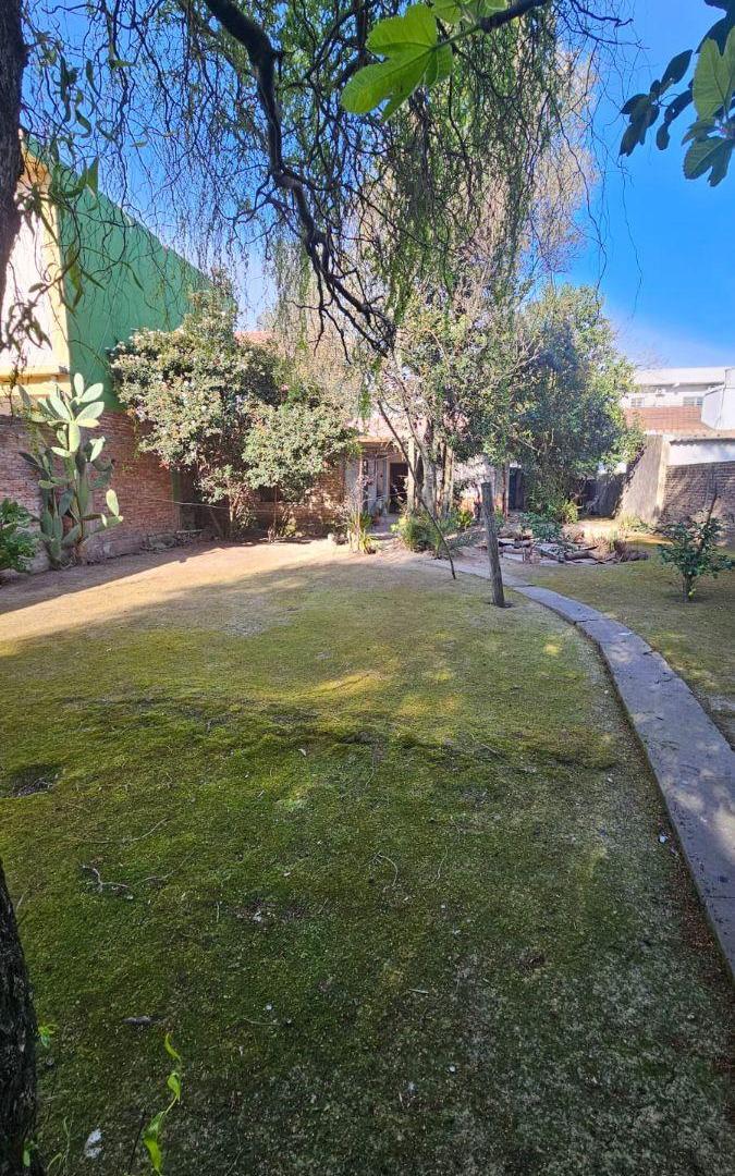 Foto de VENDO CASA DE 3 AMB EN GADDINI 332, TRISTAN SUAREZ, CENTRO COMERCIAL, imagen 2