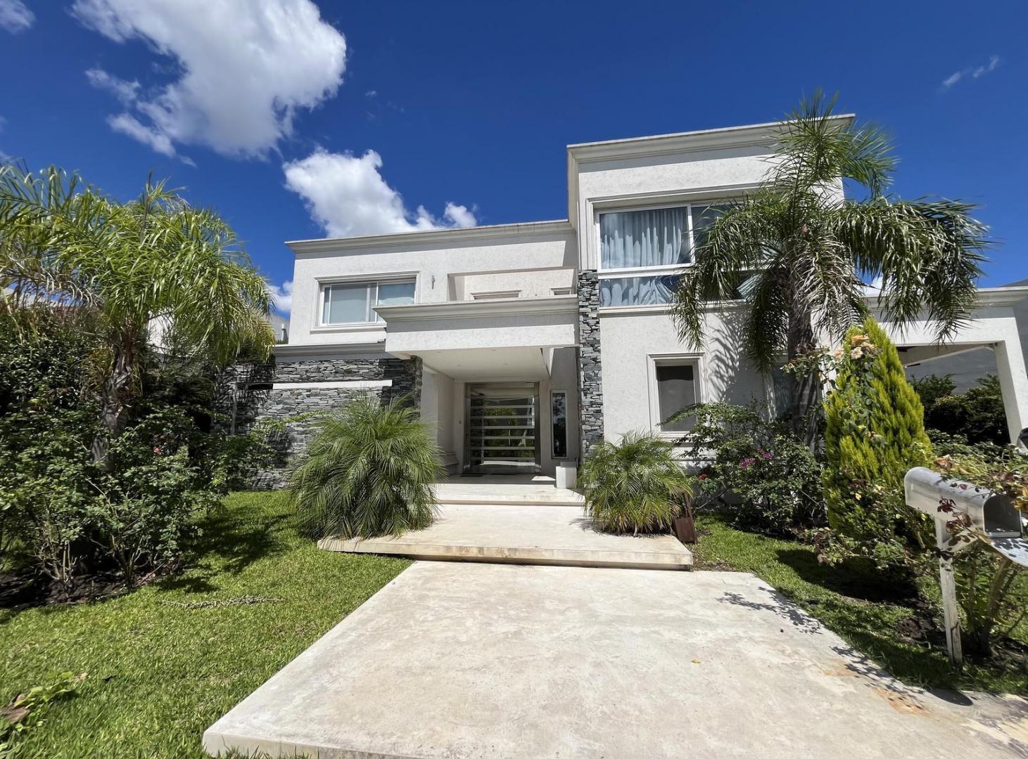 CASA 3 DORMITORIOS AL AGUA - VENTA - ALISOS, NORDELTA