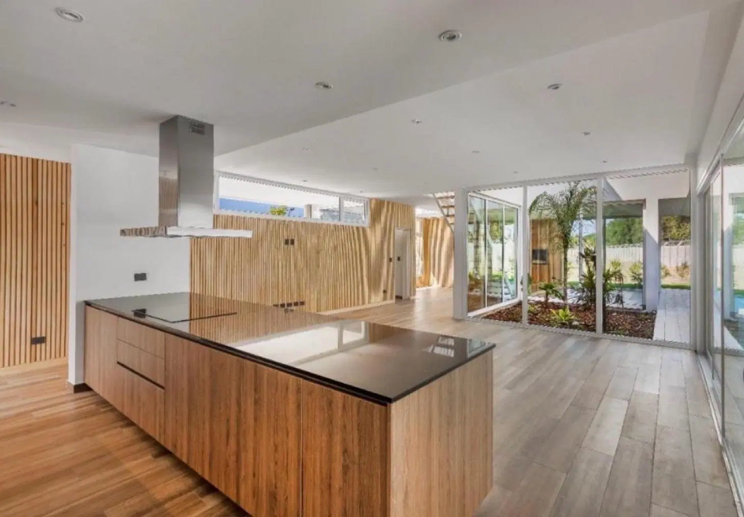 Casa de 4 dormitorios - VENTA, CARPINCHOS 3