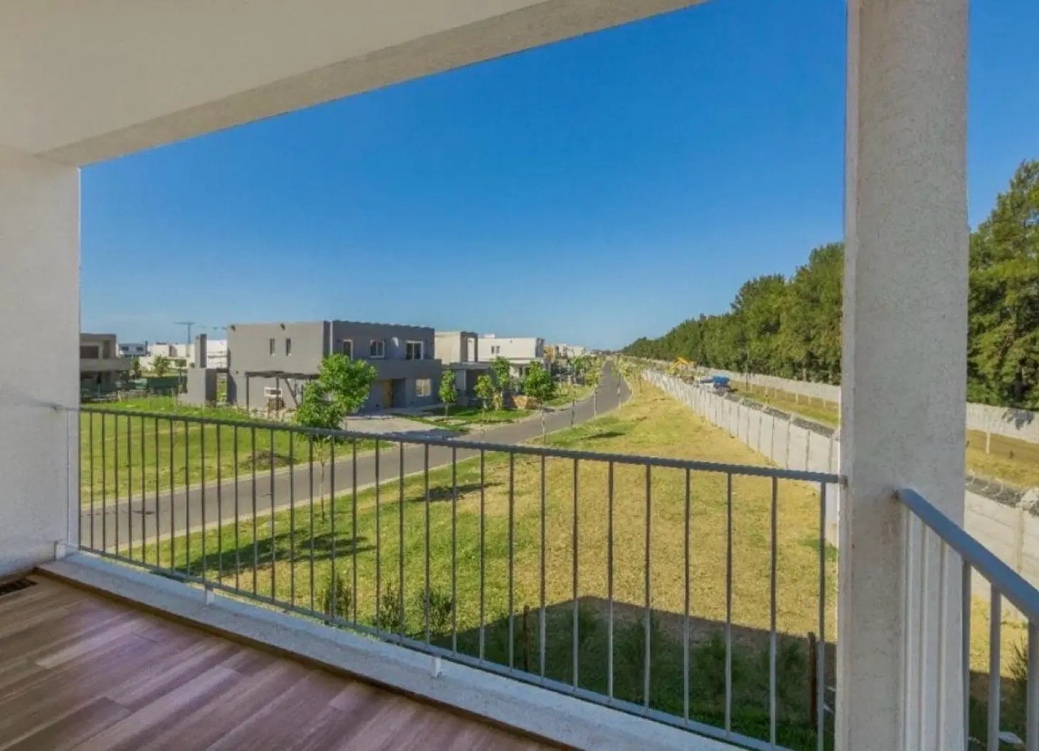 Casa de 4 dormitorios - VENTA, CARPINCHOS 2