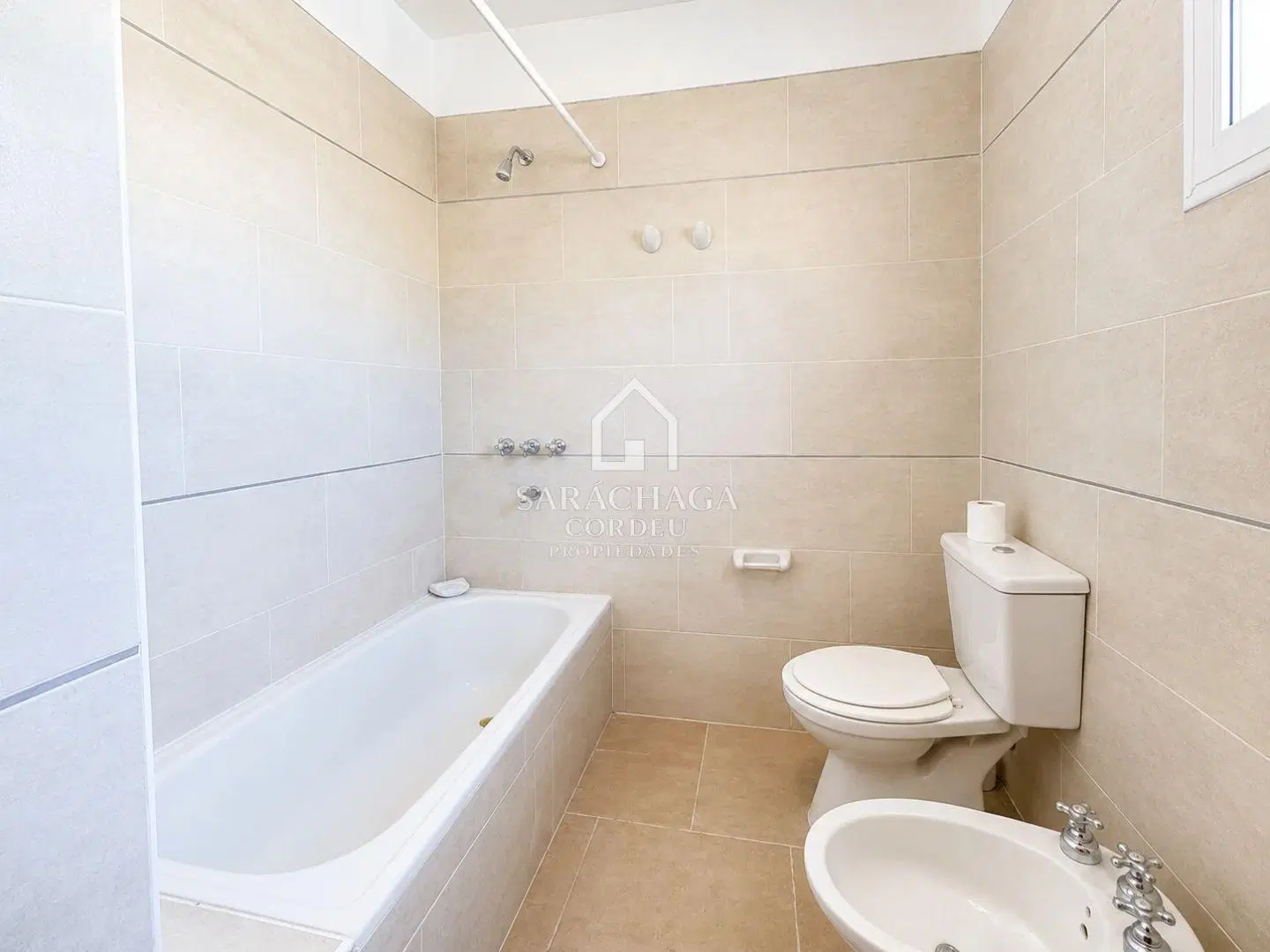 Casa tipo duplex. 3 ambientes en tortuguitas 2