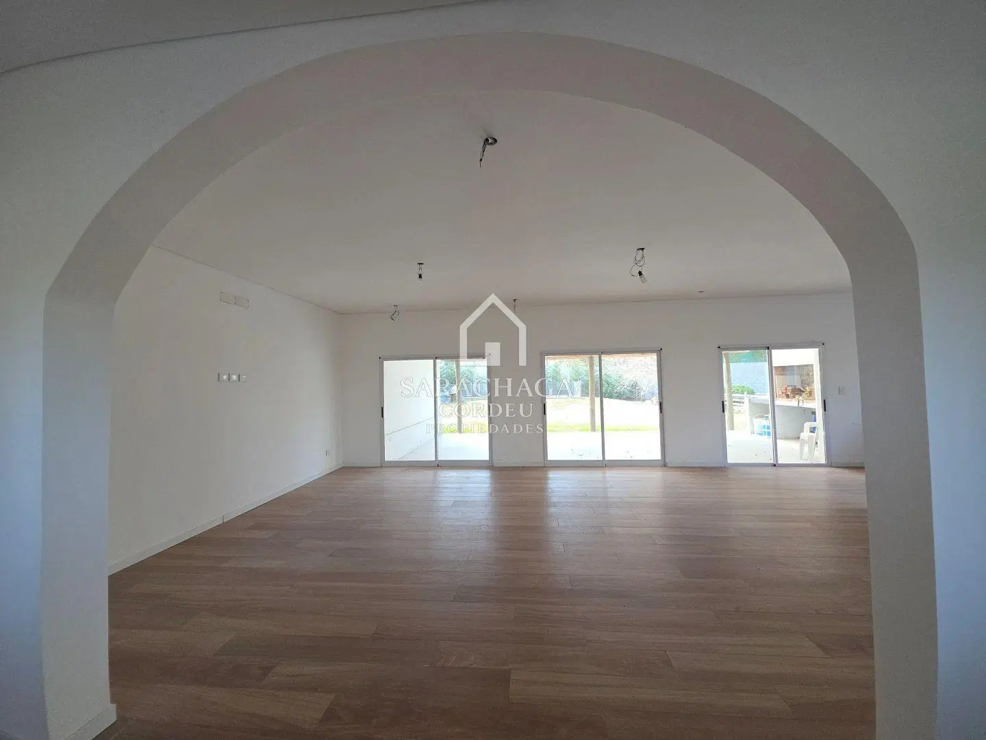 Casa de 4 ambientes en Barrio Los Pilares, Pilar 2