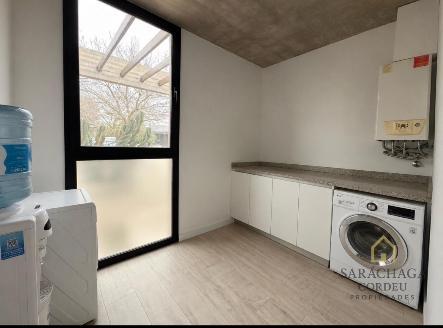 Foto de Excelente casa en una planta, con distribucion funcional, Barrio San, imagen 1
