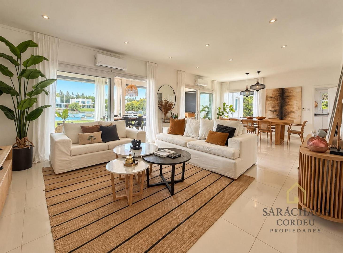 Foto de Casa en Venta a la laguna dos plantas, Barrio San Matias, imagen 5