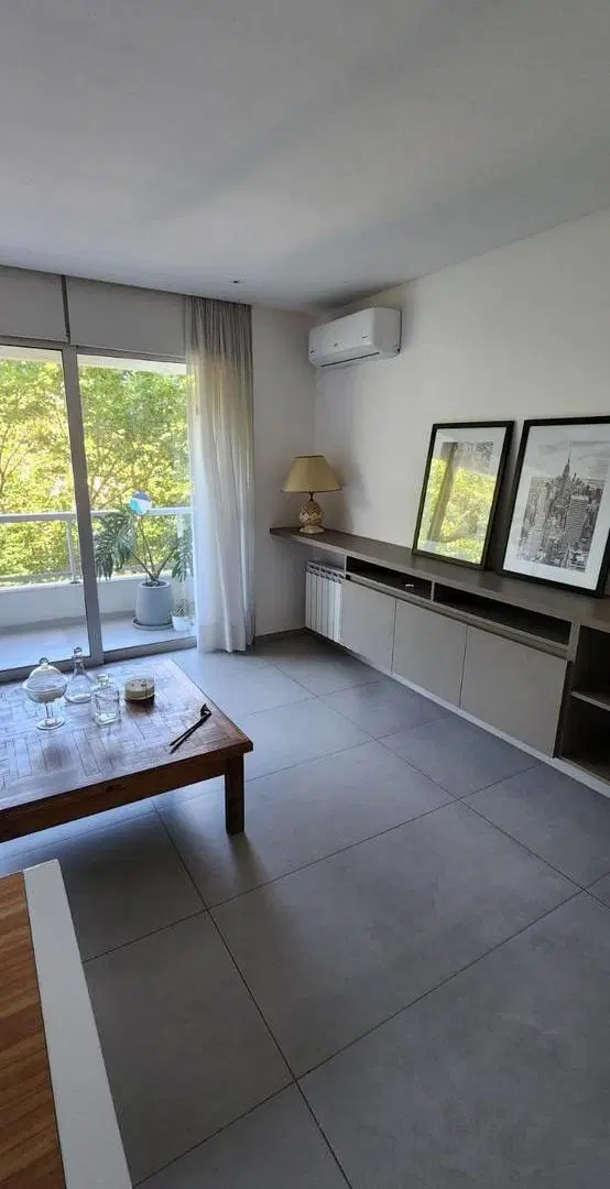 Semipiso amoblado 1 dorm con cochera | Edificio con SUM – Calle 51 e/ 2 y 3 4