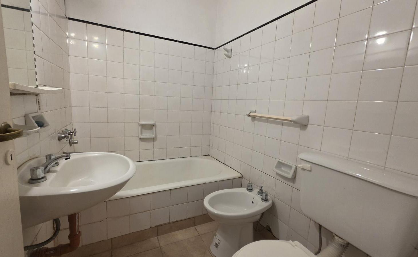 Foto de Departamento de 2 dormitorios en venta | Dos patios | Pleno centro de, imagen 1
