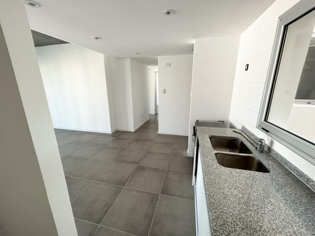 Foto de Semipiso de 2 dormitorios con cochera cubierta | Palier privado | Zona, imagen 5