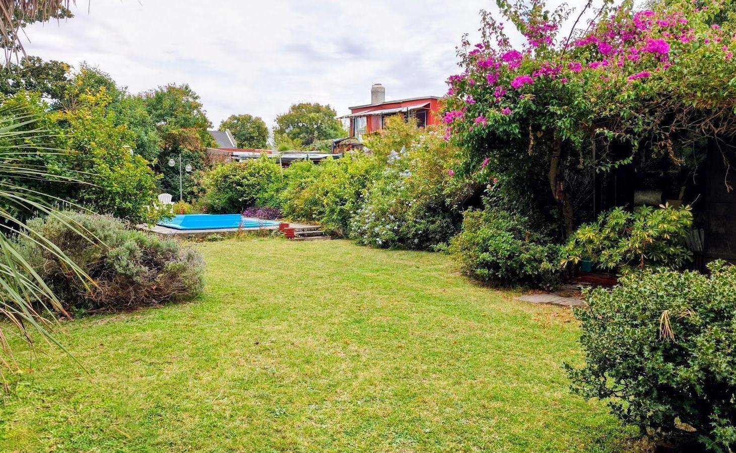 Foto de CASA EN VENTA C/PARQUE, PILETA Y QUINCHO | LOTE 600 M² | AV. 31 | SAN, imagen 1